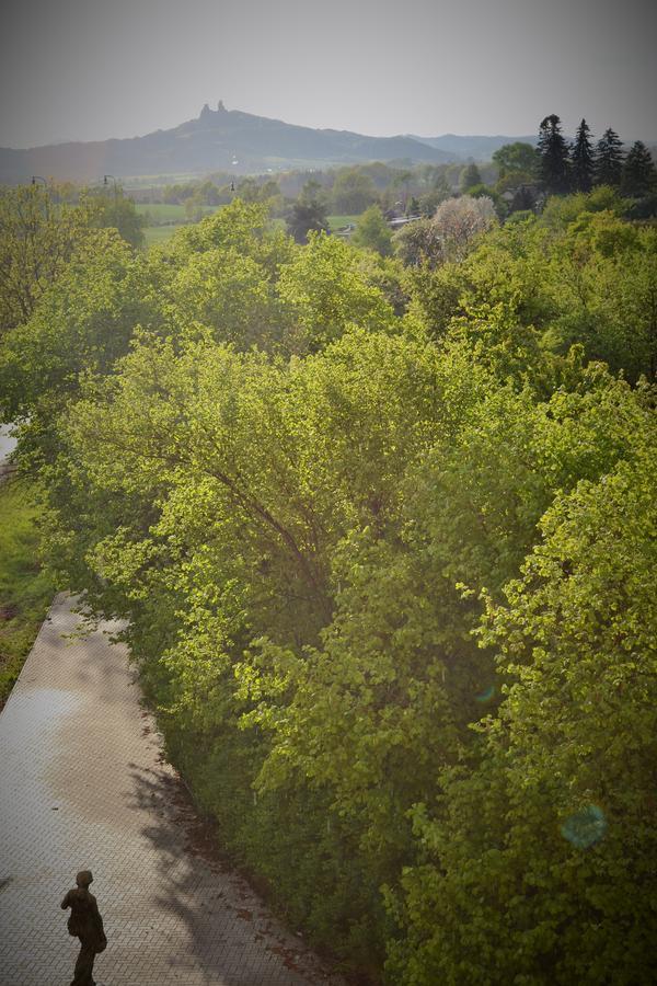 U Zlate Brany Cesky Raj Wellness Hotel Libun Exterior photo